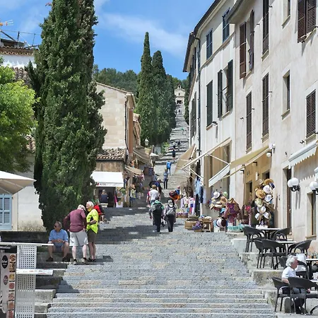 Owl Bella Fonte - Luxury Retreat