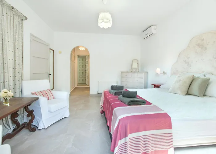 Owl Bella Fonte - Luxury Retreat