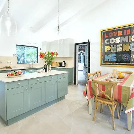 Owl Bella Fonte - Luxury Retreat