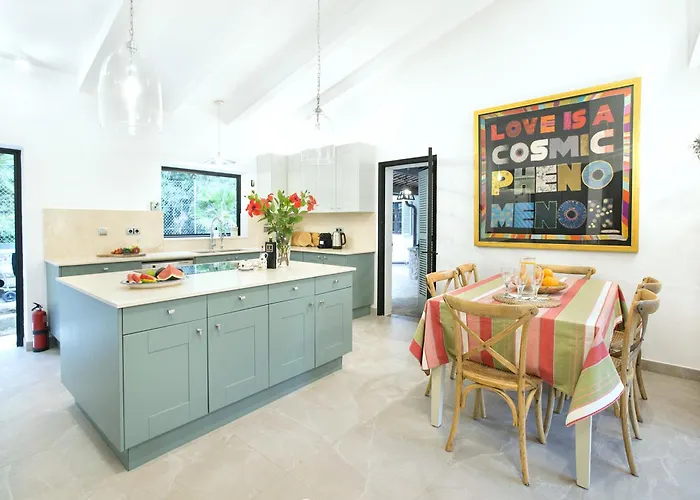 Owl Bella Fonte - Luxury Retreat