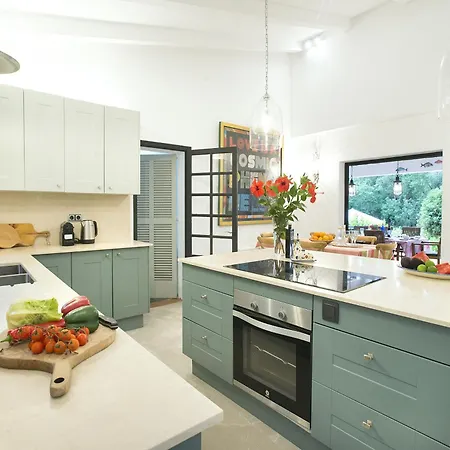 Owl Bella Fonte - Luxury Retreat Villa *